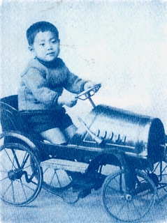 cyanotype-printing-using-a-digital-negative-of-my-father-in-his-childhood-original-photo-taken-in-1920s--jacquard-sensitizer-kit_31611113604_o.jpg