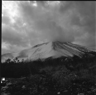 rolleiflex-sl66-with-ttl-meter-finder--filmed-by-rollei-hft-planar28--80-ilford-delta-400--yellow-filter-location-foot-of-mt-asama-nagano-and-nanmoku-village-gunma-japan-january-10-2016_23921722684_o.jpg