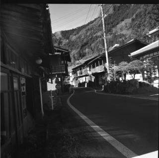 rolleiflex-sl66-with-ttl-meter-finder--filmed-by-rollei-hft-planar28--80-ilford-delta-400--yellow-filter-location-foot-of-mt-asama-nagano-and-nanmoku-village-gunma-japan-january-10-2016_24254389380_o.jpg